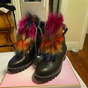 Never used Cecelia boots